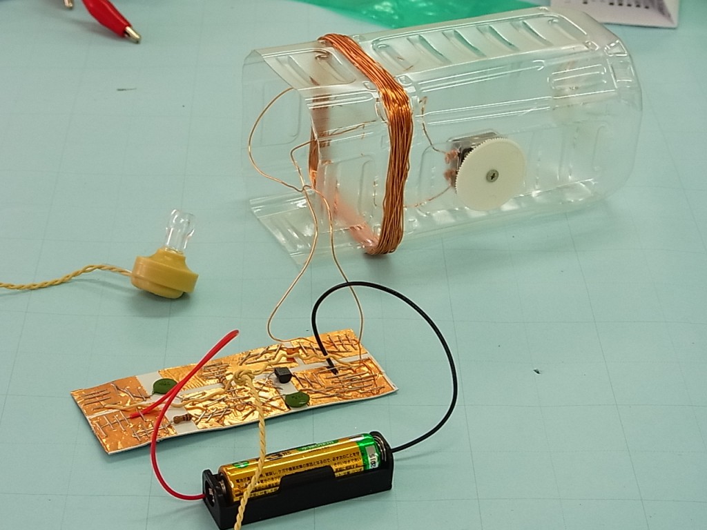 電子工作マガジン2014年秋号 パッチンICラジオ